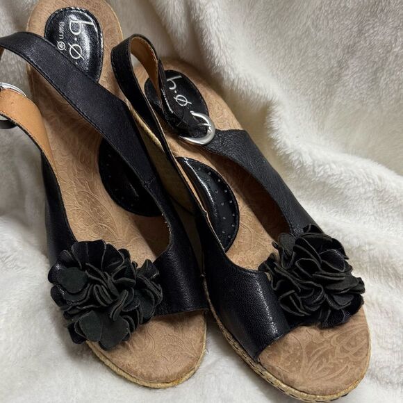 Born BOC Black Leather Floral Peep Toe Slingback Wedge Sandals size 9 - Picture 2 of 7